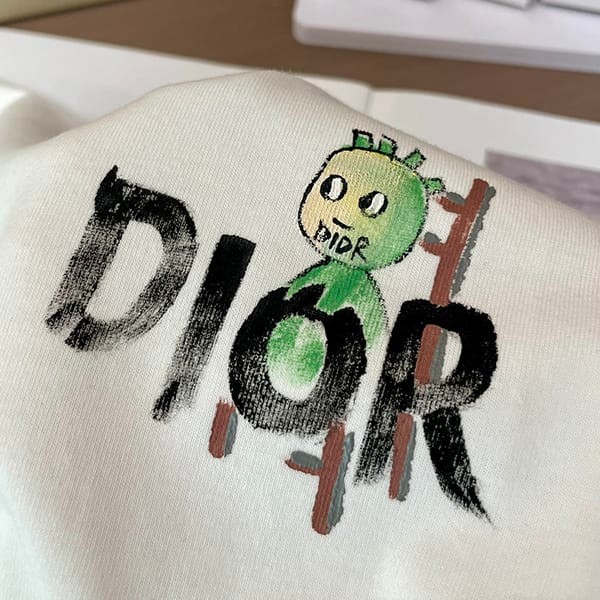 目を惹くカラーディオール スーパーコピー コラールロゴ tシャツ 2色 dee78461